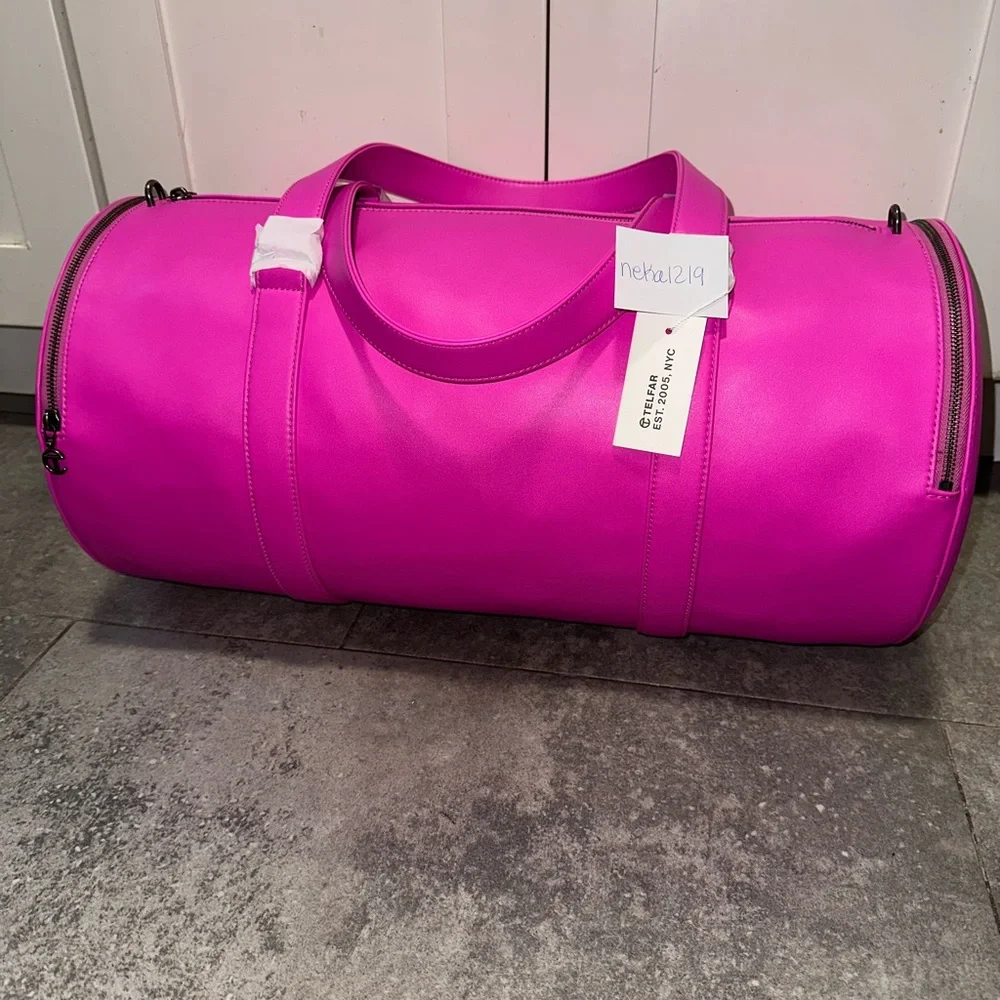 Large Telfar Duffle- Azalea - Picture 3 of 7